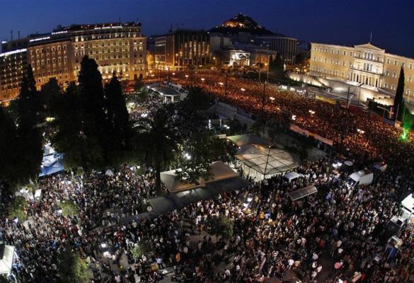 Οι πλατείες γράφουν ιστορία. Το συγκλονιστικό κίνημα του καλοκαιριού, ως έκφραση της παρατεταμένης λαϊκής αντίστασης