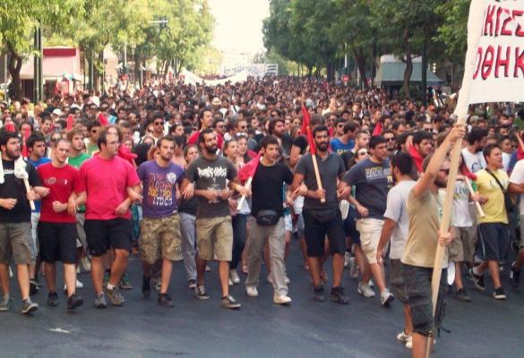 να δοθεί παντού το μήνυμα ότι η νεολαία δεν σιωπά και δεν υποτάσσεται.